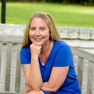 Meet your Posher, Annette